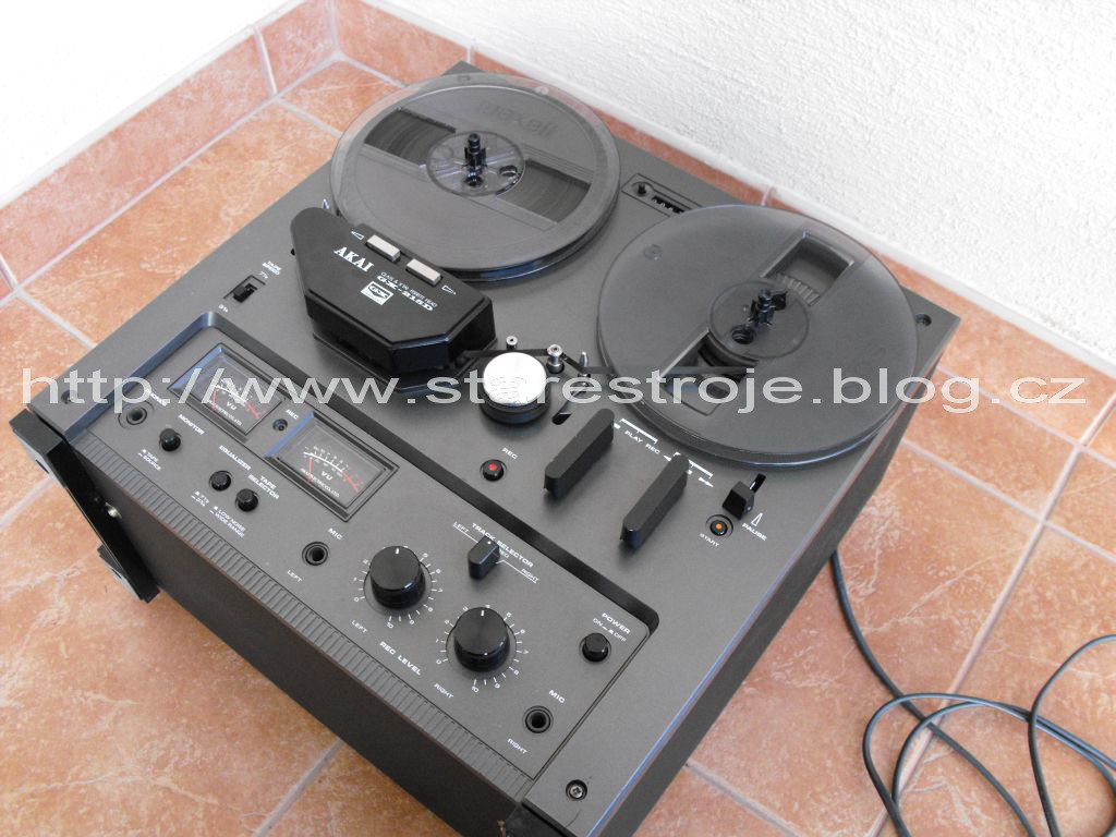 akai8